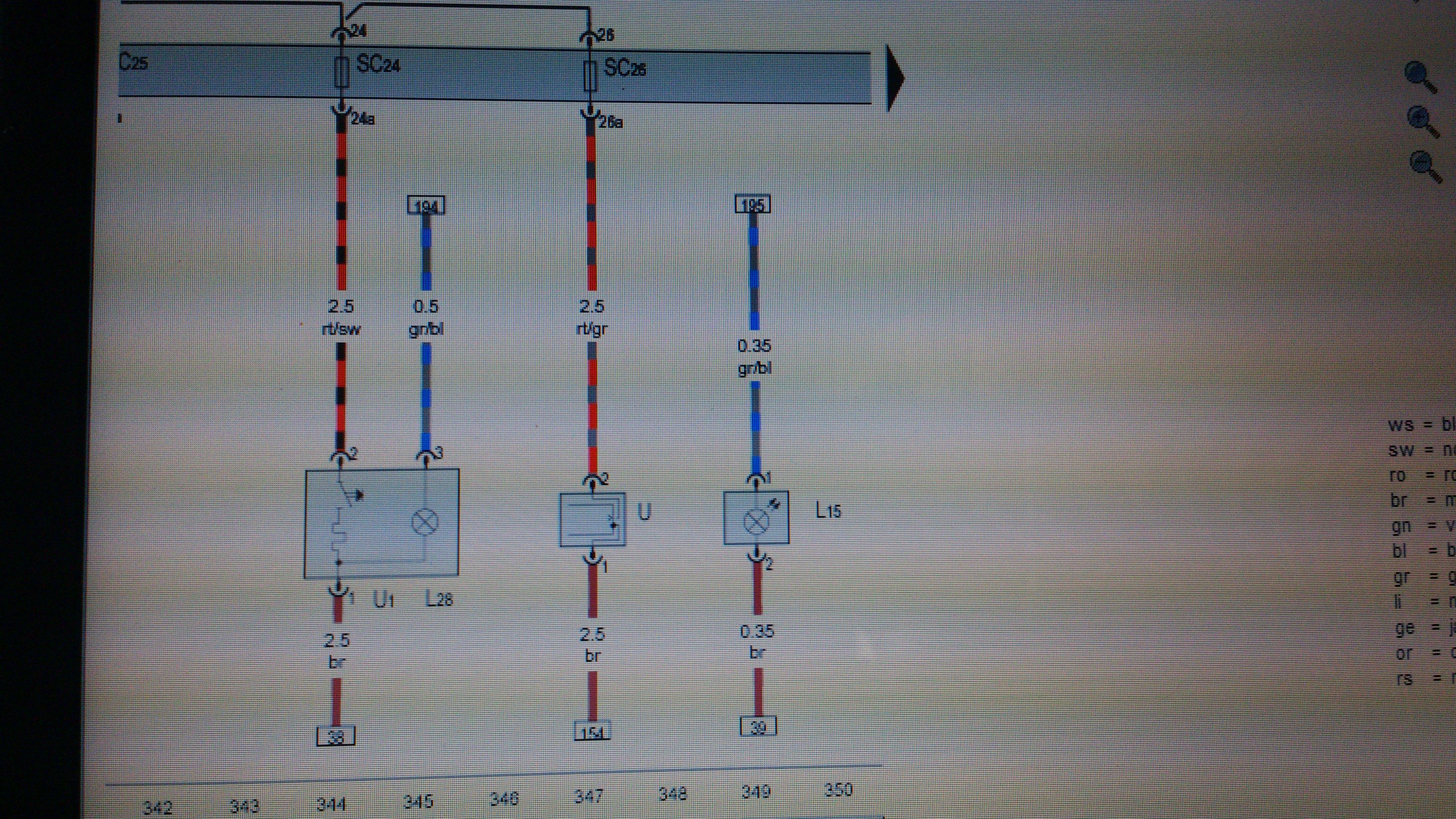 Prise 12V dans le coffre : Problèmes Electrique ou Electronique - Forum