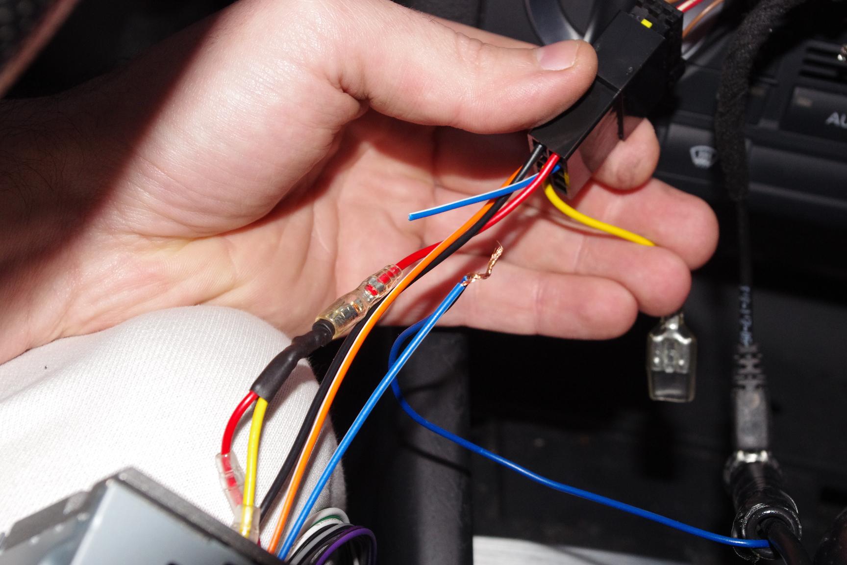 Branchement poste sony....un de plus : Problèmes Electrique ou Electronique  - Forum Audi A3 8P - 8V