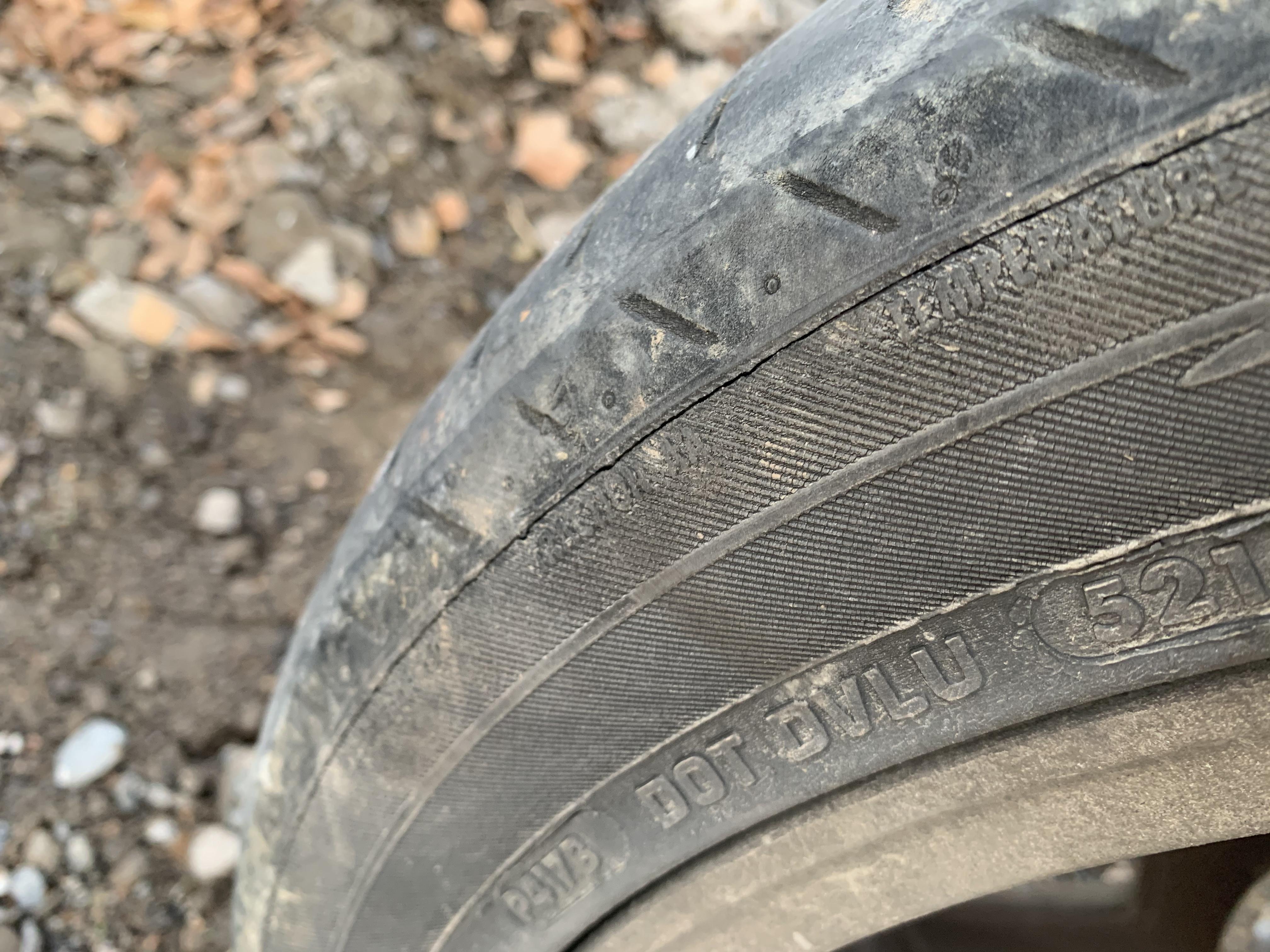 Bruit de roulement + fissure pneu : Problèmes Train Roulant ...