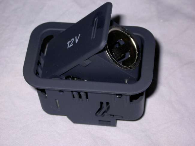 Prise 12v Dans Le Coffre Probl 232 Mes Electrique Ou
